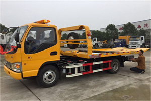 江海哪里有拖车服务